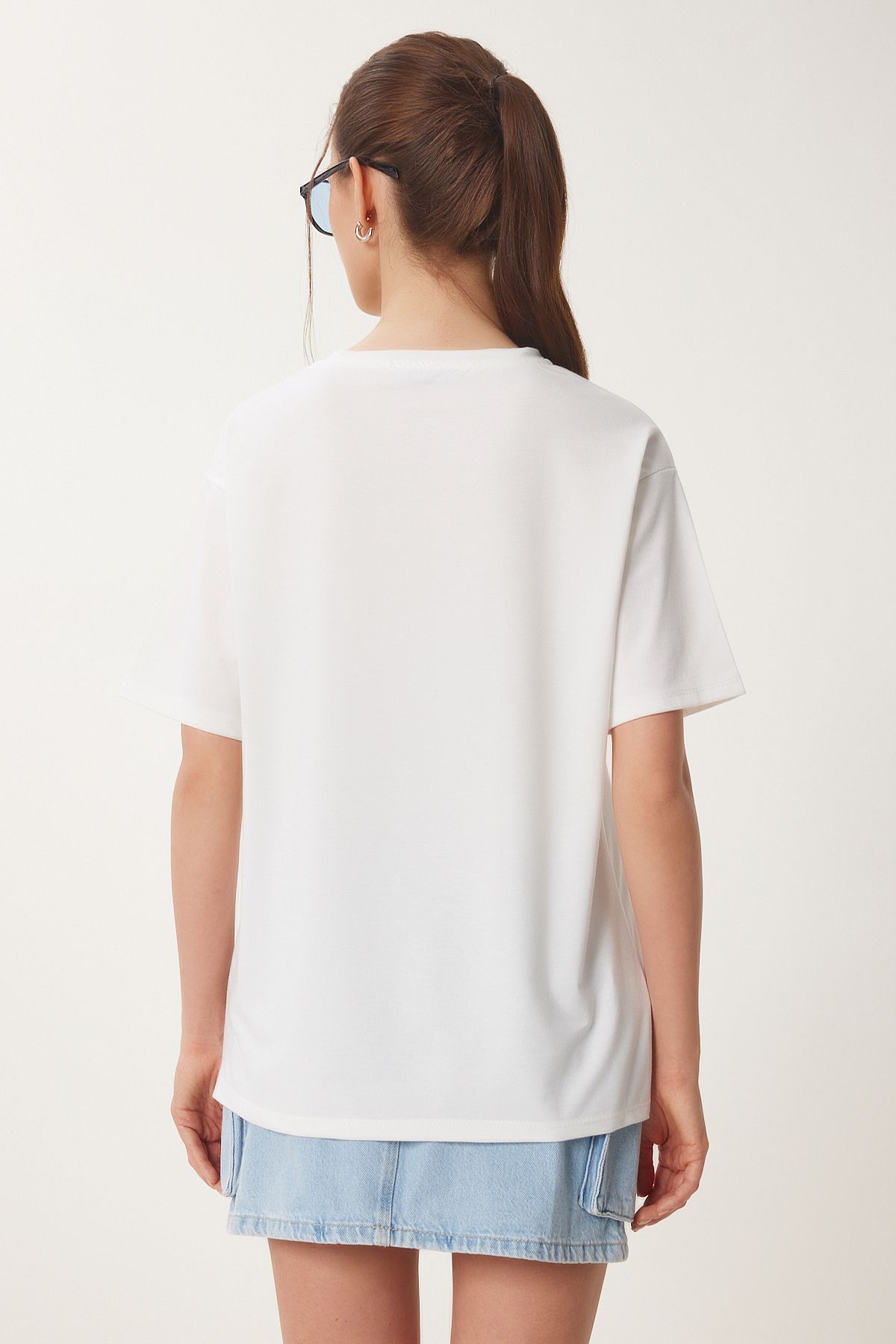Ekru Baskılı Taş Detaylı Örme T-Shirt ZV00288