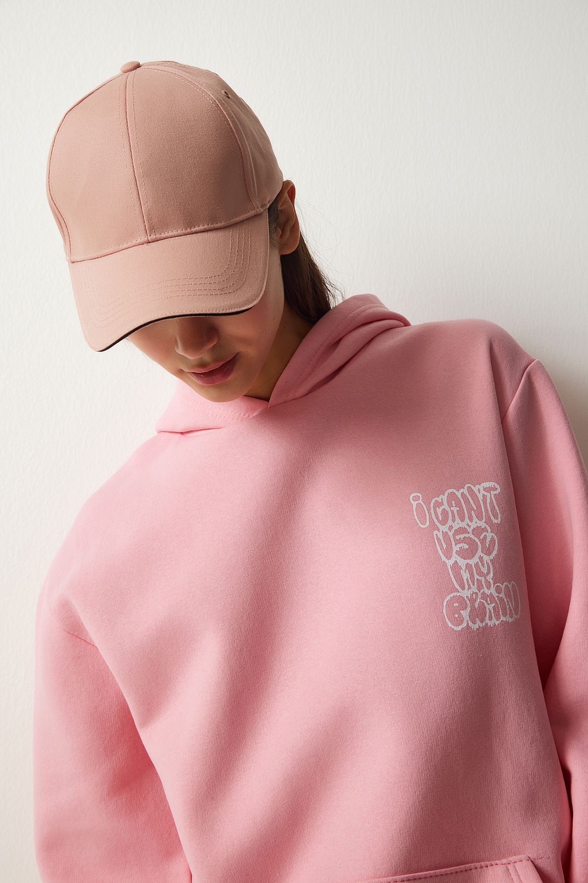 Açık Pembe Kapüşonlu Baskılı Şardonlu Sweatshirt OW00007