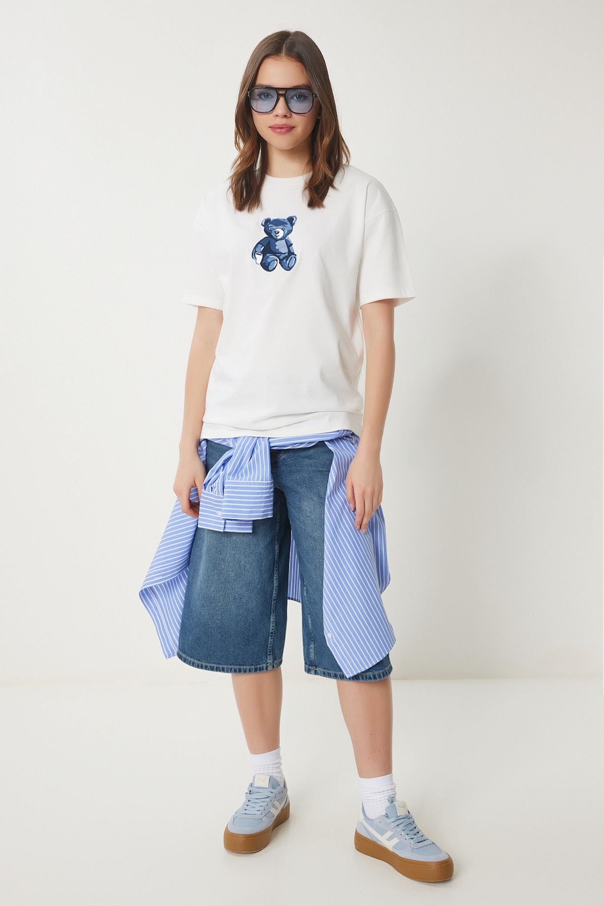Ekru Ayıcık İşlemeli Pamuklu Oversize Örme T-Shirt CR00460