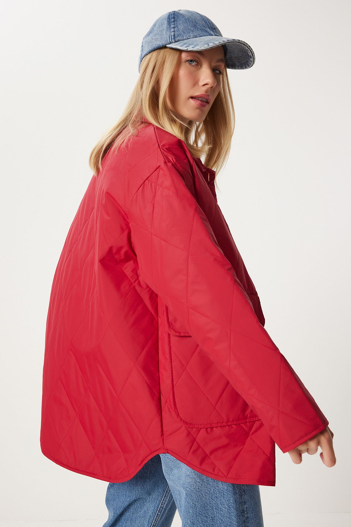 Kırmızı Cepli Oversize Kapitone Mont FO00001