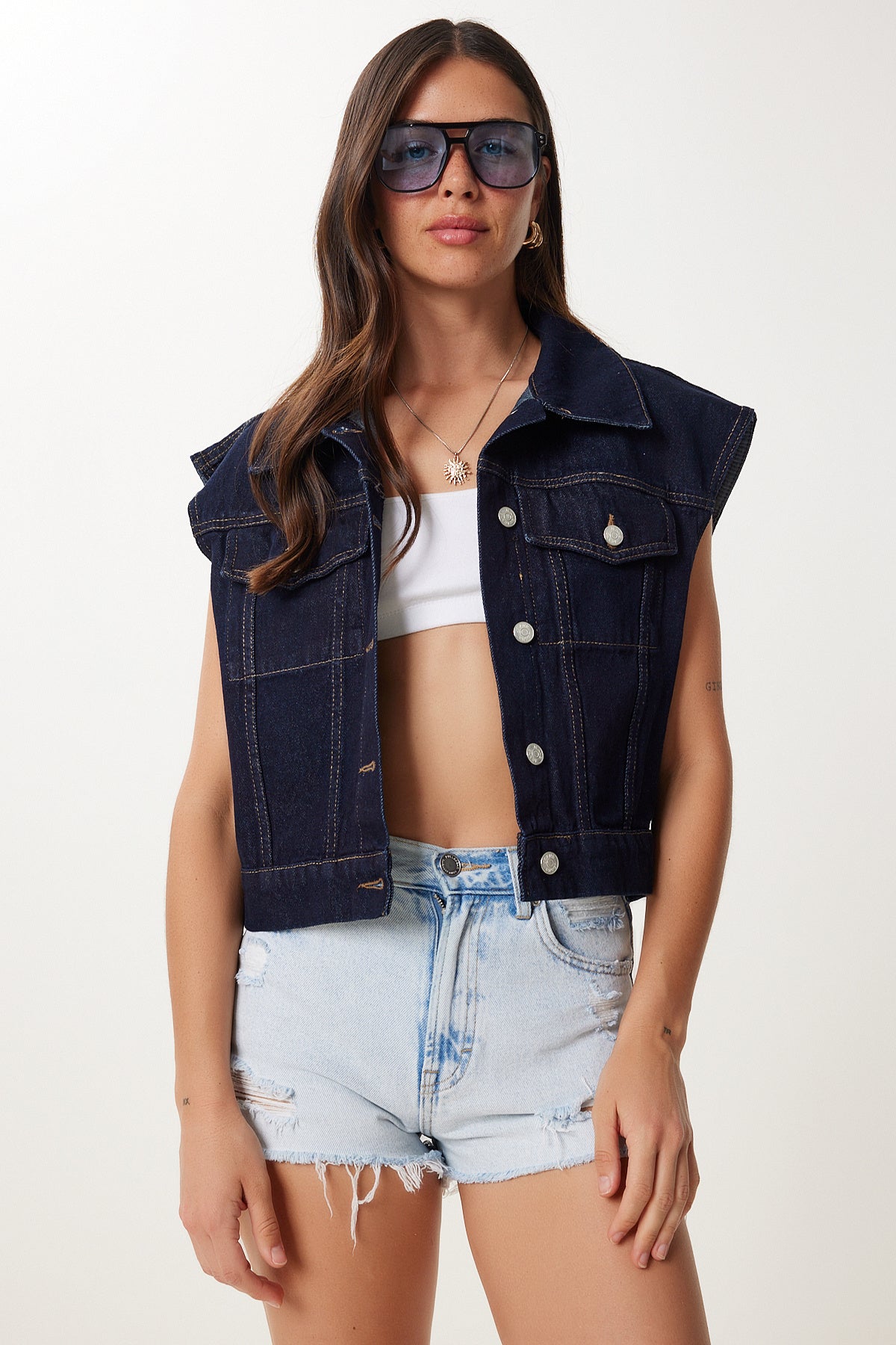 Koyu Mavi Kapaklı Cepli Crop Denim Yelek RV00216