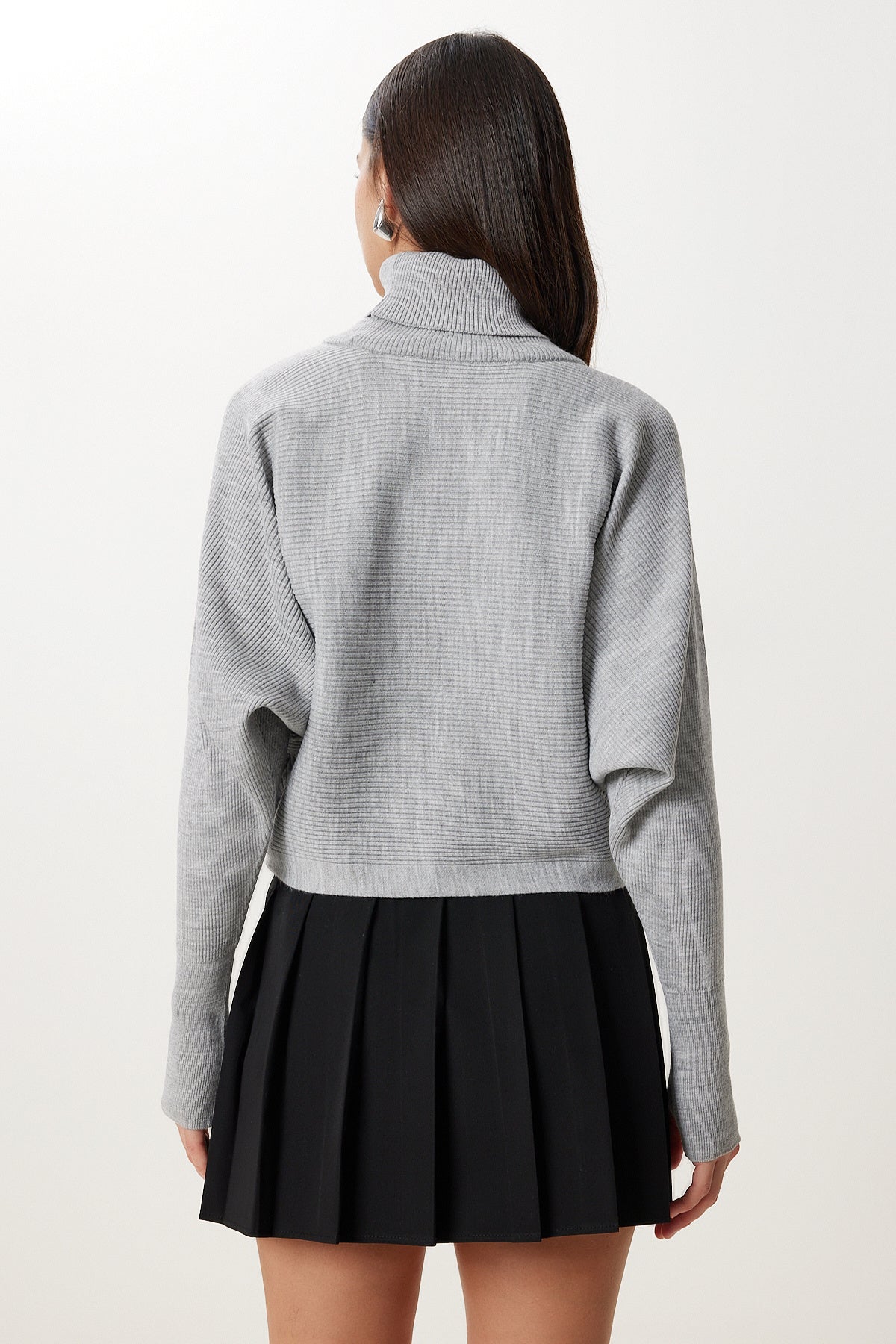 Gri Parmak Geçmeli Crop Fitilli Triko Kazak MX00238