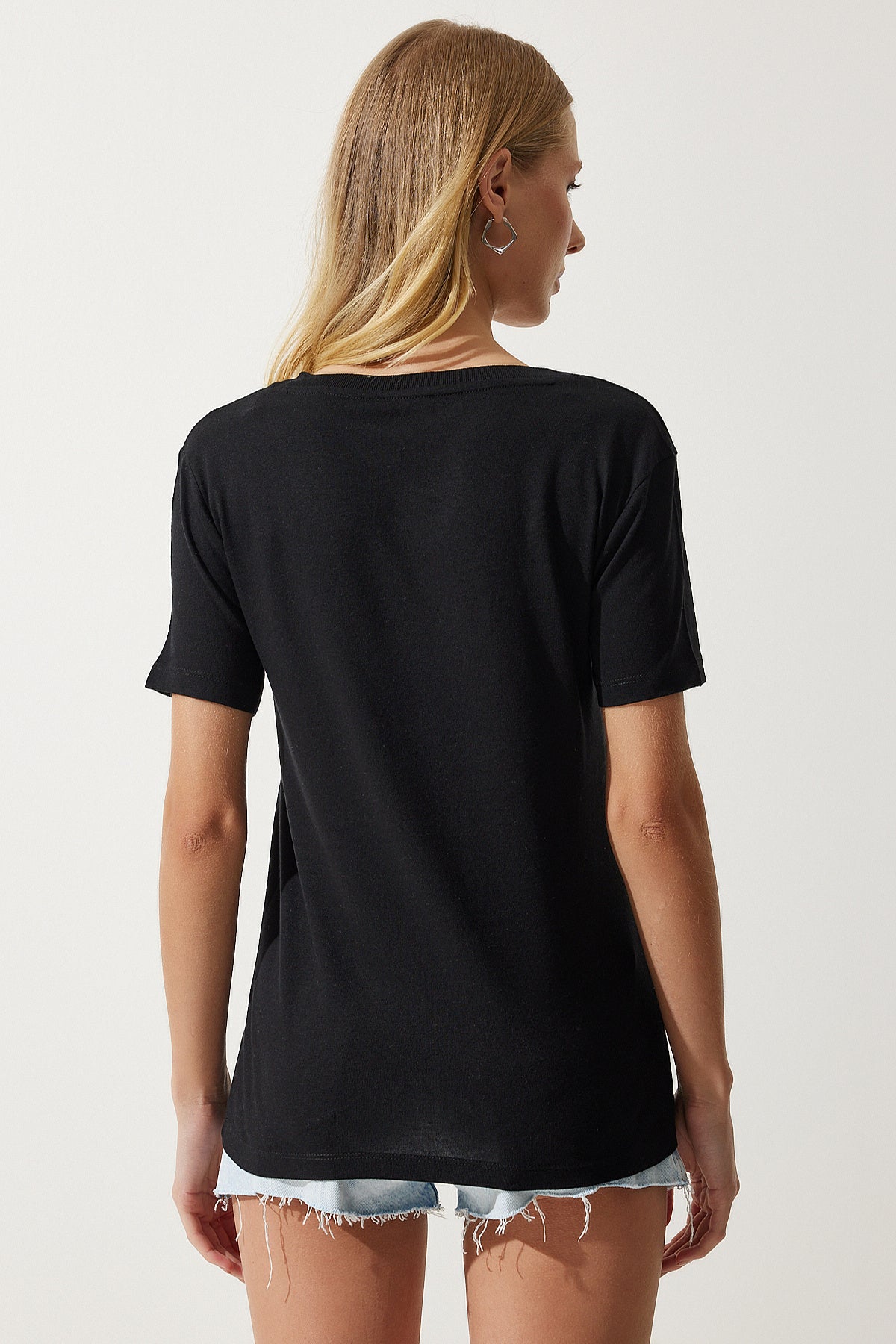 Siyah V Yaka Modal Örme T-Shirt HW00009