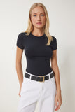 Siyah Bedene Oturan Sandy Örme T-Shirt JF00001