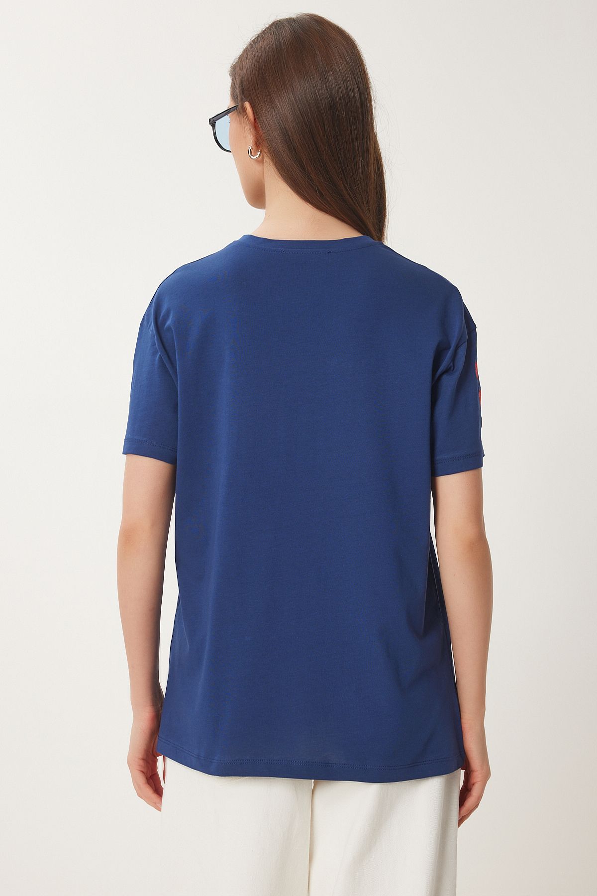 Lacivert Kalp Nakışlı Pamuklu Örme T-Shirt MP00032