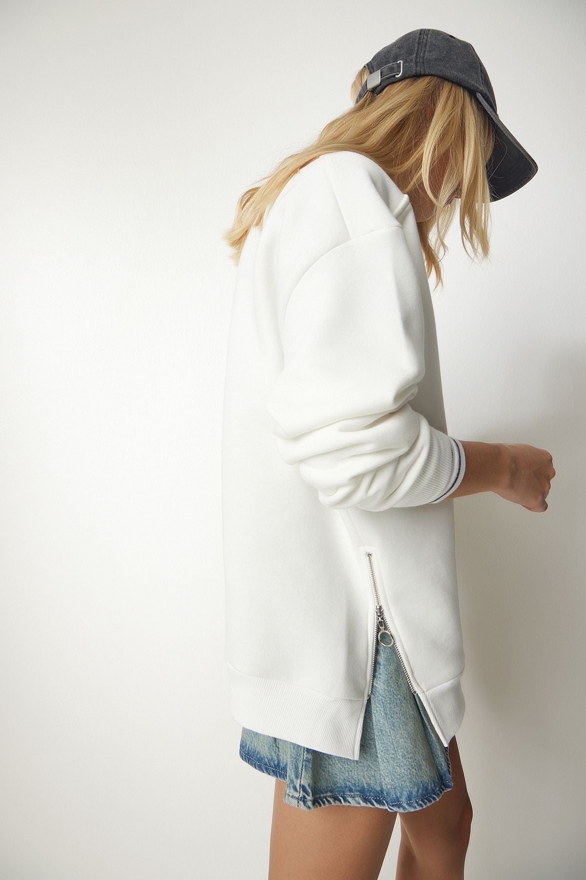 Ekru Fermuar Detaylı Şardonlu Örme Sweatshirt UB00148
