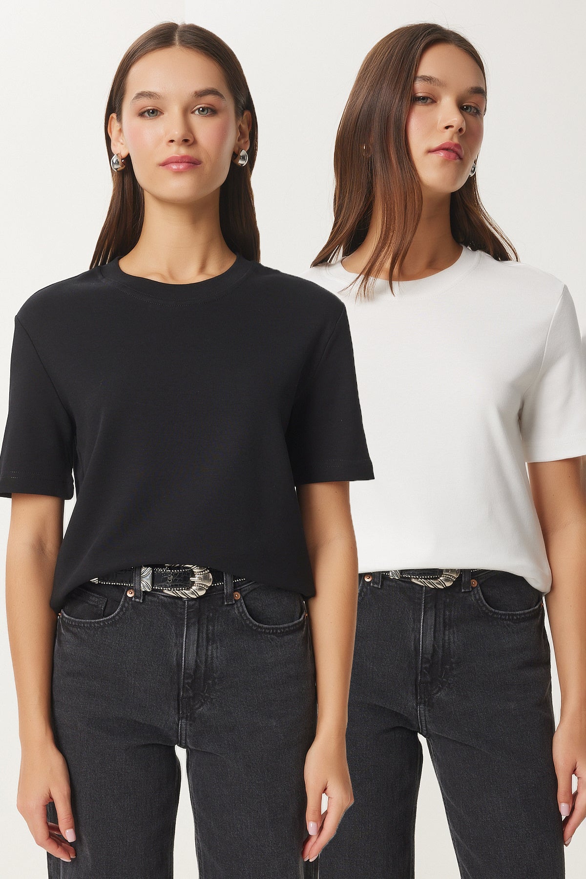 Siyah Beyaz 2'Li Paket Pamuklu Basic Örme T-Shirt AG00002