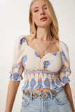 Krem Oranj Desenli Carmen Yaka Esnek Crop Örme Bluz ZH00051