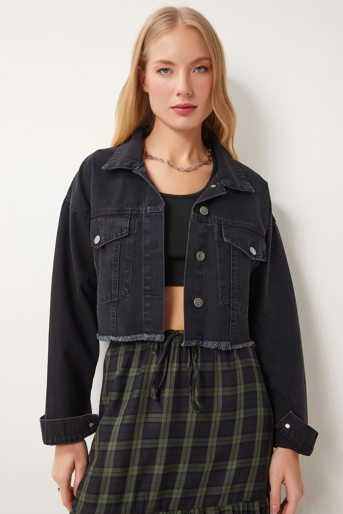 Siyah Püskül Detaylı Denim Crop Ceket AN00214
