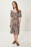 Bej Kahverengi Leopar Desenli Volanlı Midi Elbise TP00069