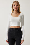 Beyaz U Yaka Fitilli Crop Triko Bluz PF00068