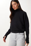 Siyah Parmak Geçmeli Crop Fitilli Triko Kazak MX00238