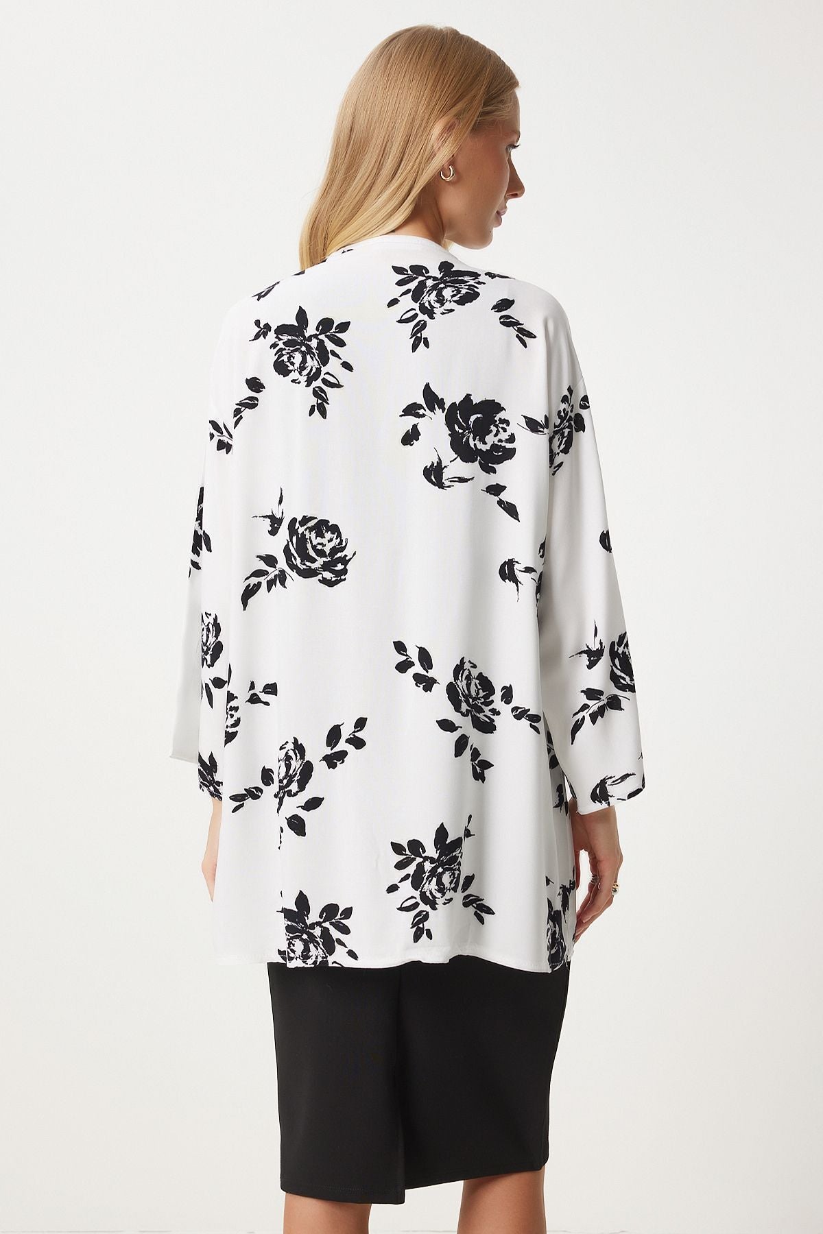 Beyaz Desenli Viskon Kimono EN00615