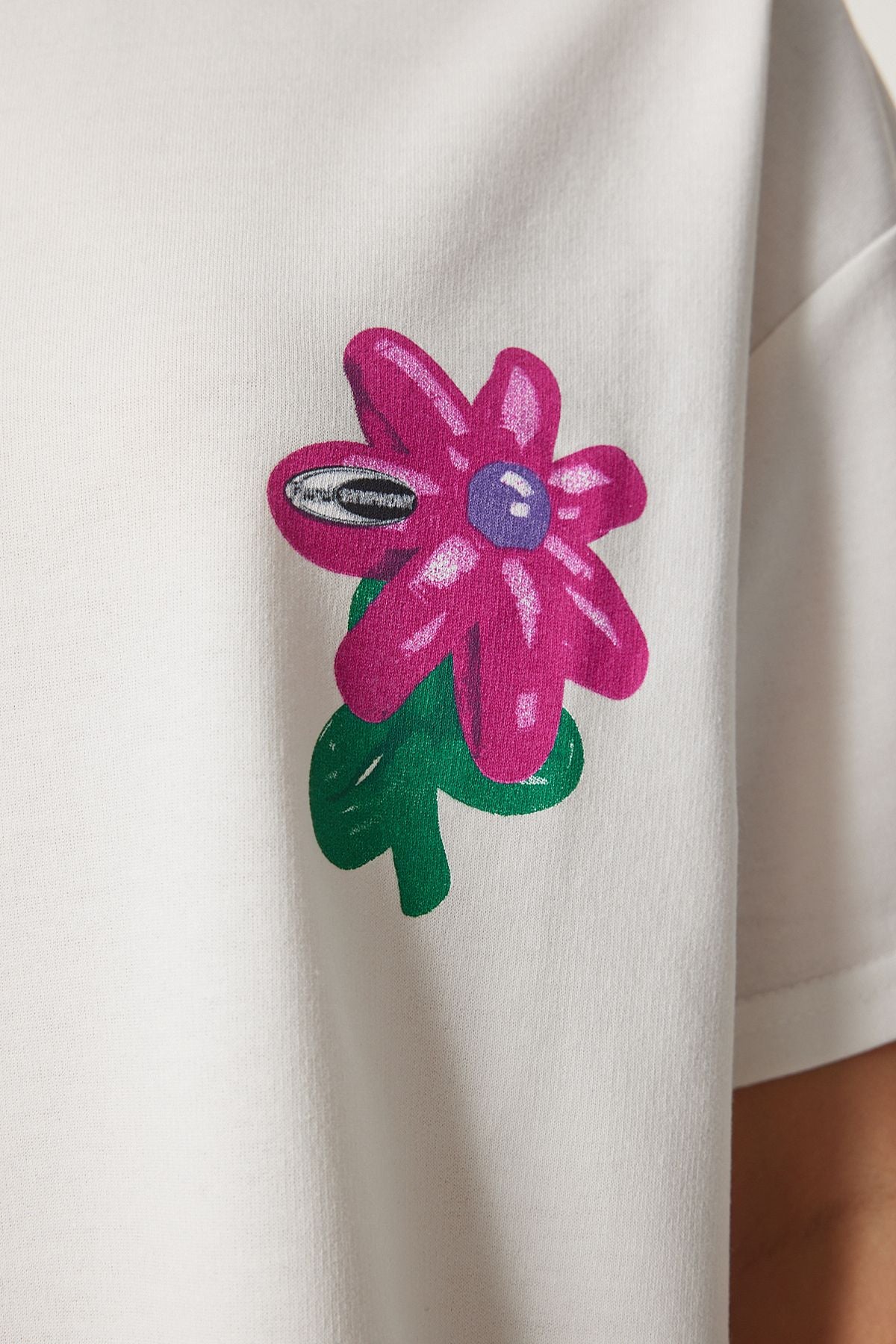 Ekru Çiçek Baskılı Oversize Örme T-Shirt ZV00282