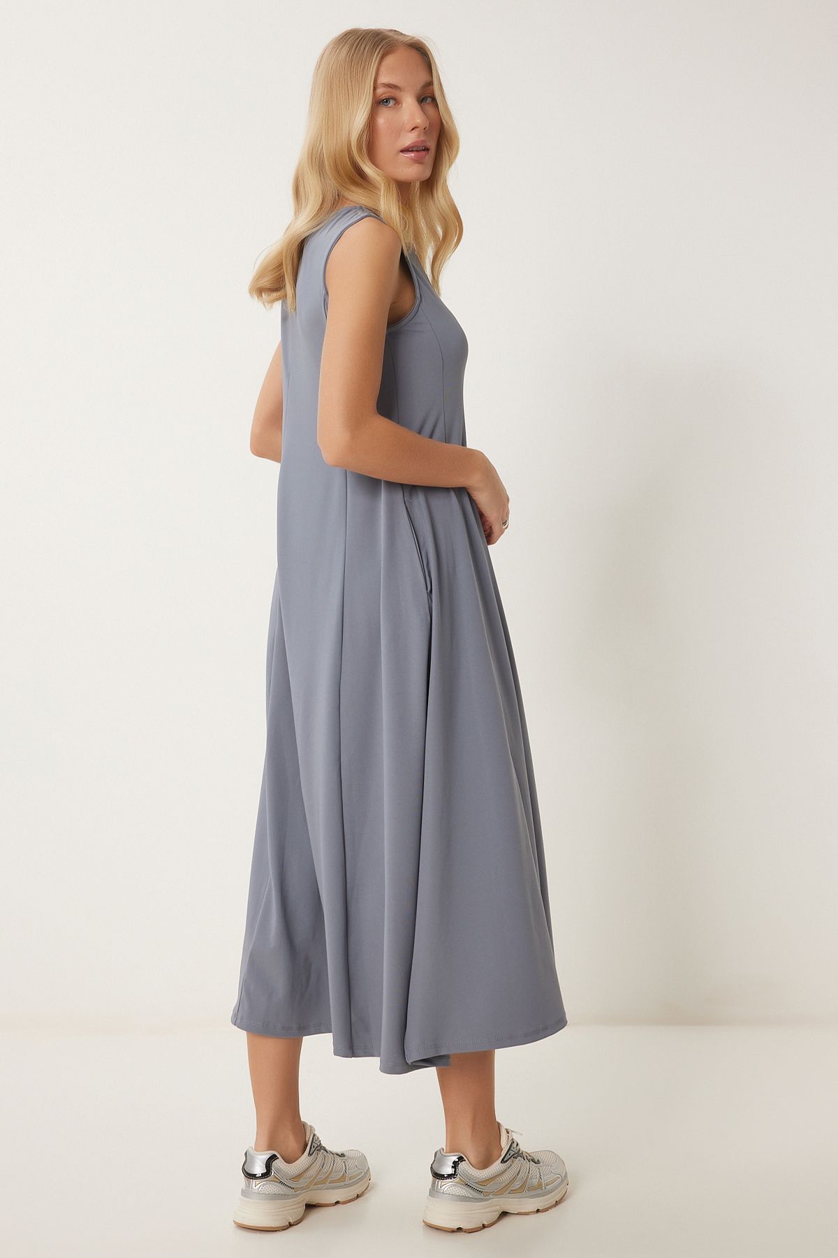 Füme Cepli Yazlık Kloş Midi Elbise UB00329