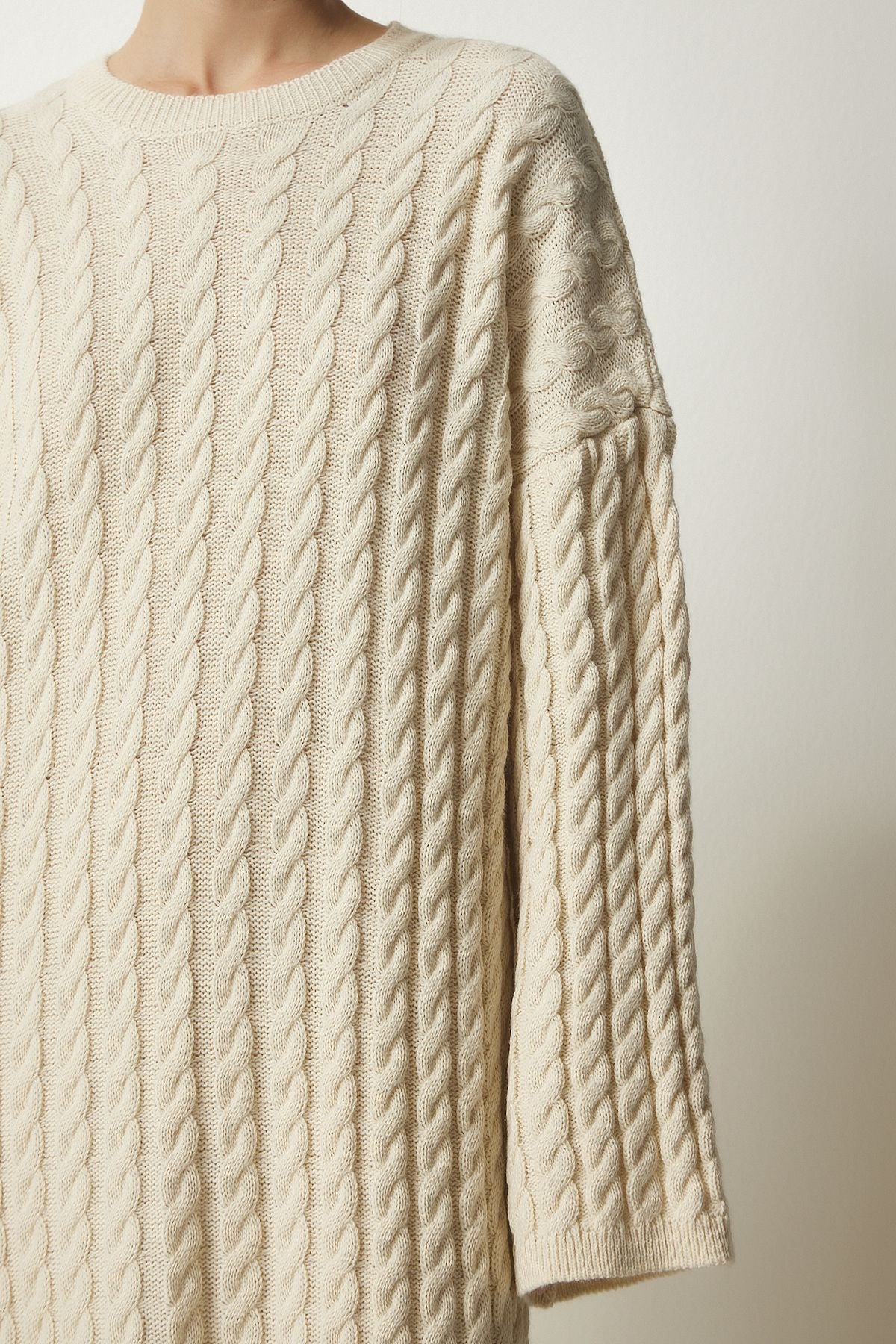 Krem Örgü Detaylı Kalın Oversize Triko Elbise YY00184