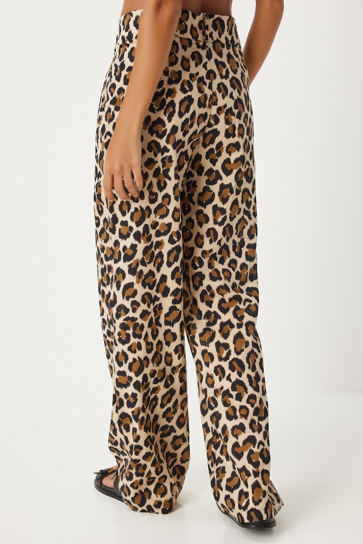 Krem Kahverengi Leopar Desenli Kolsuz Bluz Pantolon Dokuma Takım WF00082