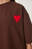 Kahverengi Kalp Nakışlı Örme T-Shirt ZV00299