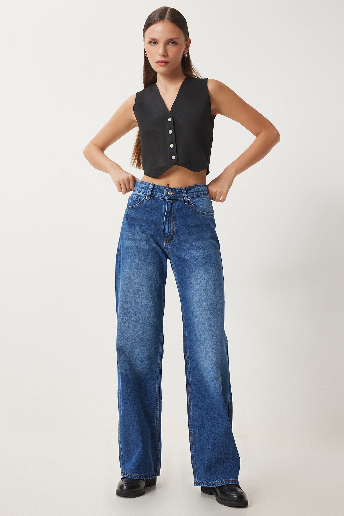 Mavi Orta Bel Geniş Paça Bol Jeans UT00023