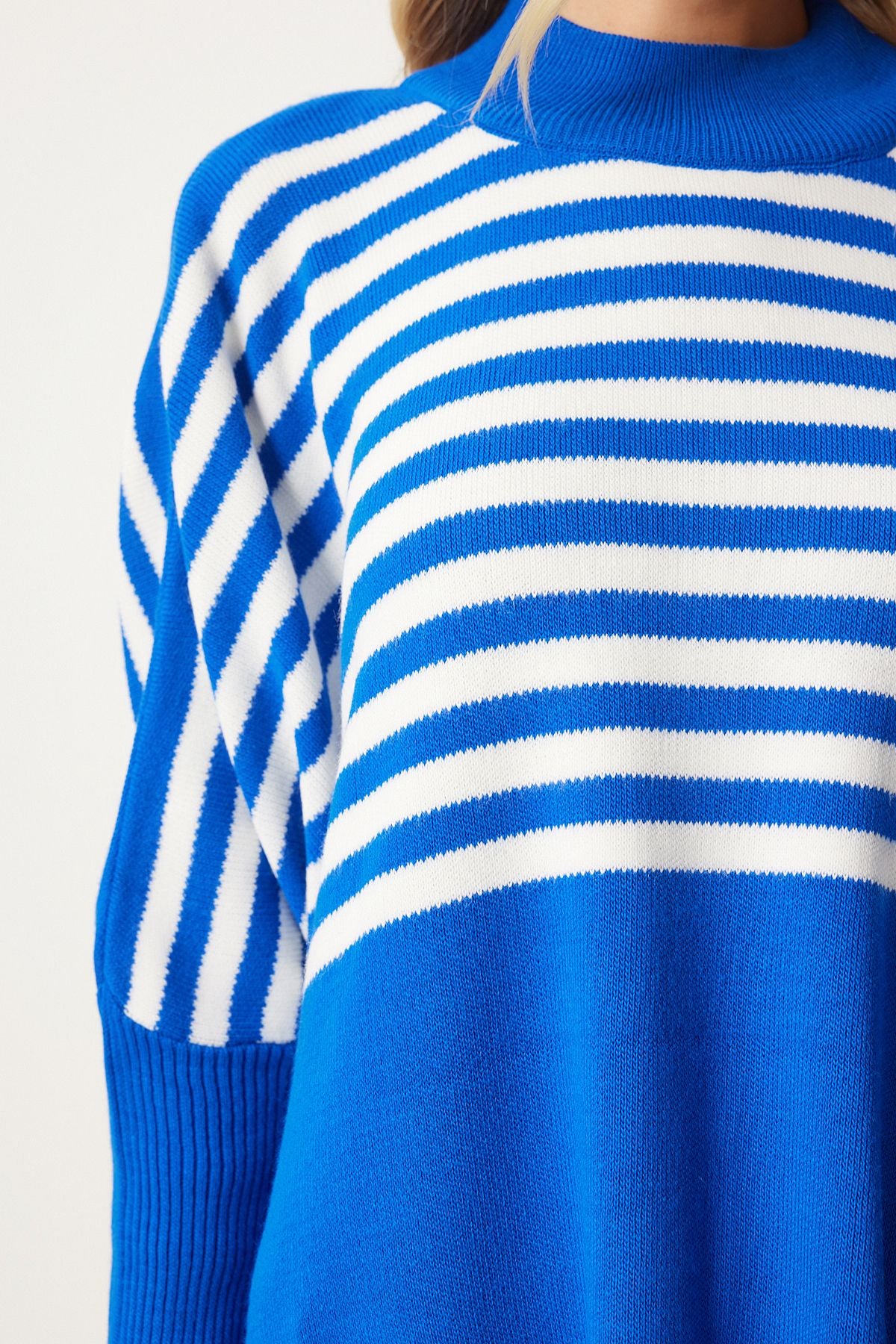 Mavi Çizgili Yandan Yırtmaçlı Oversize Panço Kazak DD01336