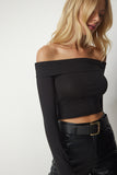 Siyah Katlı Carmen Yaka Örme Crop Bluz TO00086