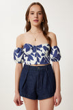 Krem Lacivert Desenli Crop Viskon Bluz CR00510