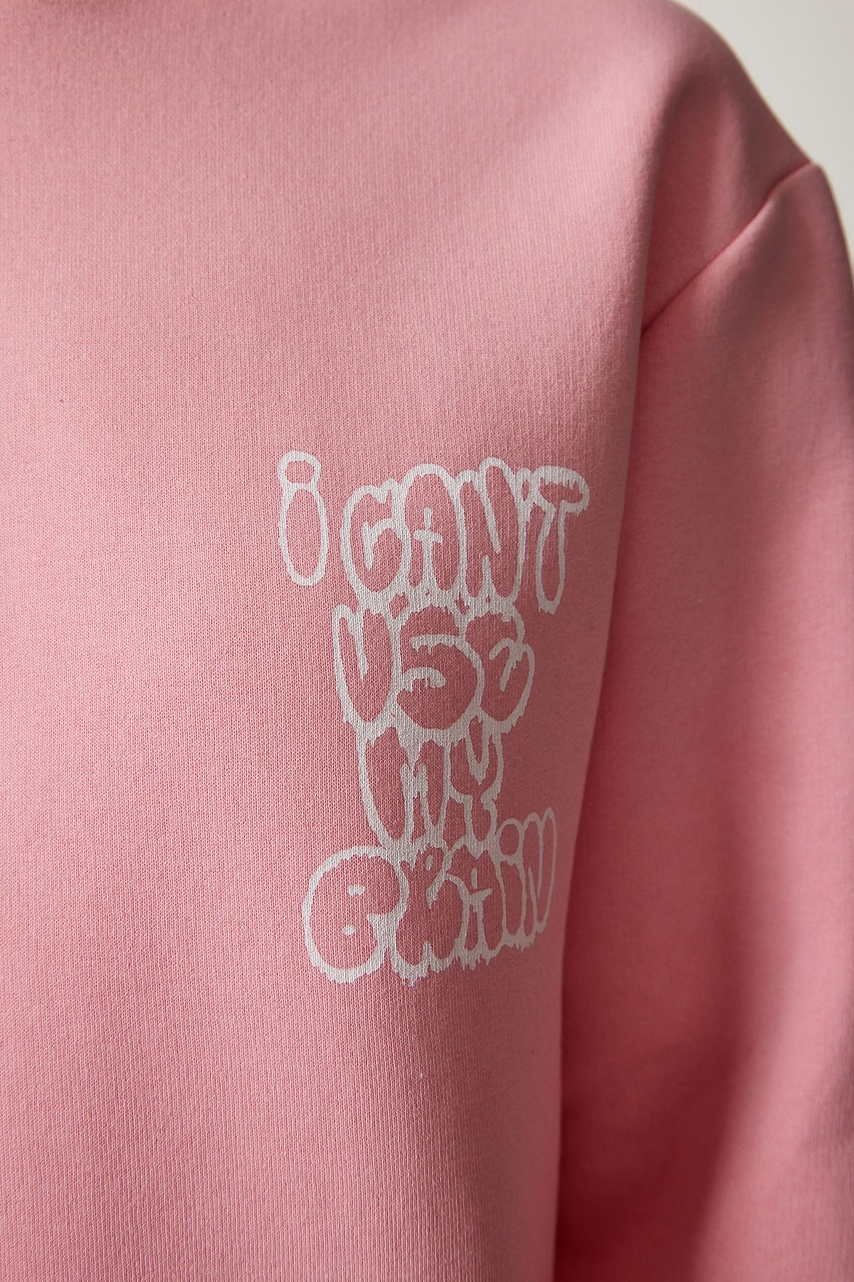Açık Pembe Kapüşonlu Baskılı Şardonlu Sweatshirt OW00007