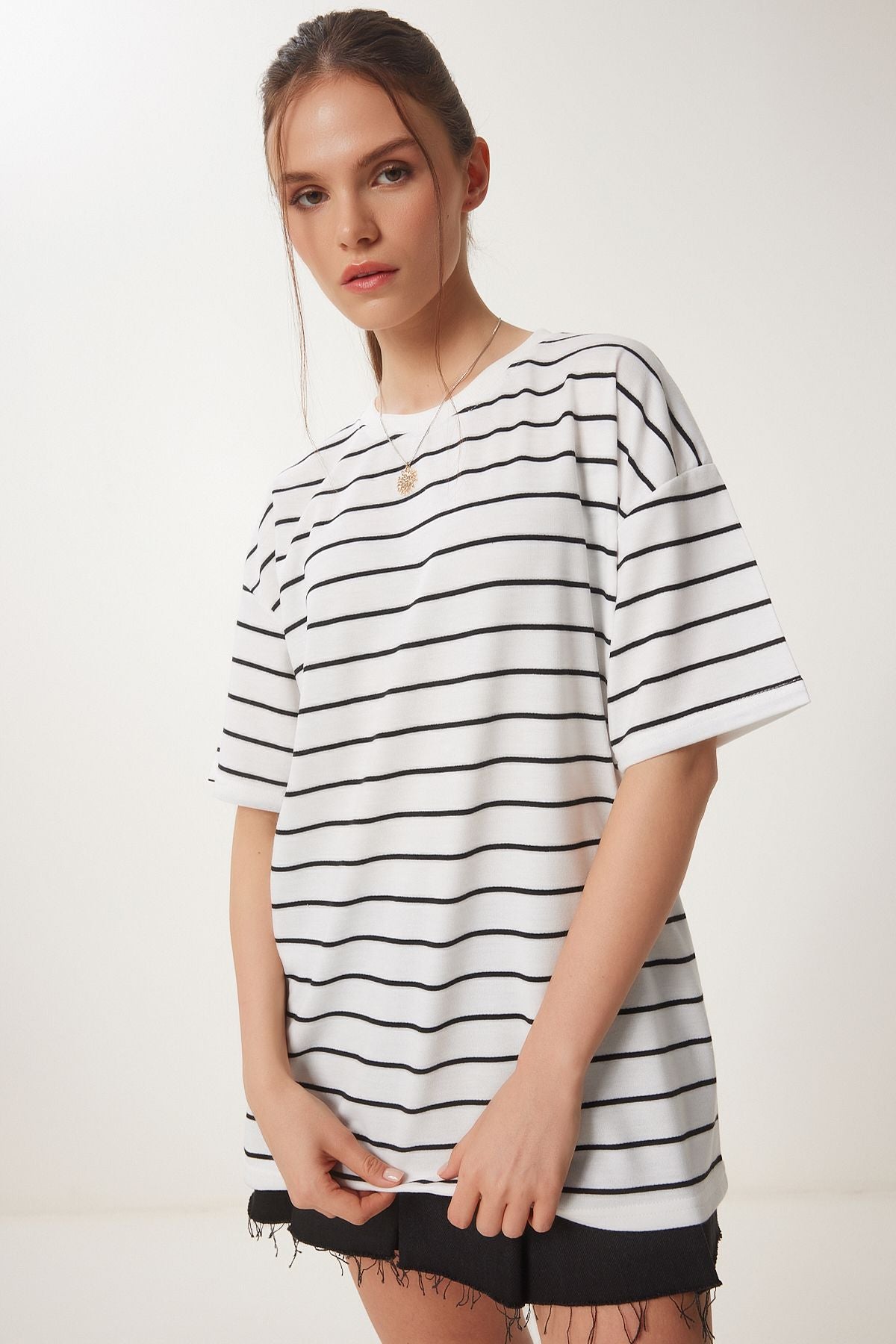 Beyaz Çizgili Oversize Örme T-Shirt ZV00285