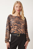 Siyah Bej Zebra Desenli Süet Bluz FN03401