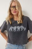 Antrasit Baskılı Yıkamalı Crop Örme T-Shirt AN00221