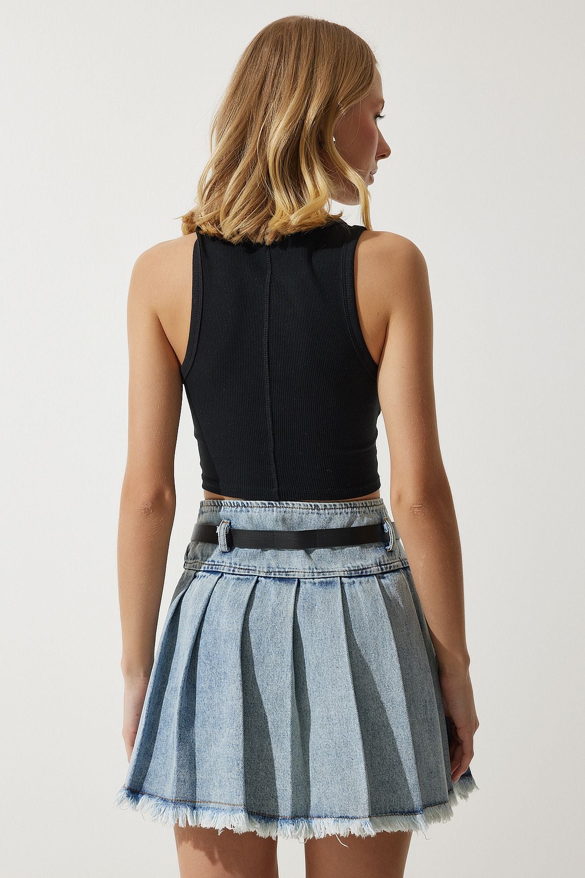 Açık Mavi Kemerli Pliseli Mini Denim Etek KQ00002