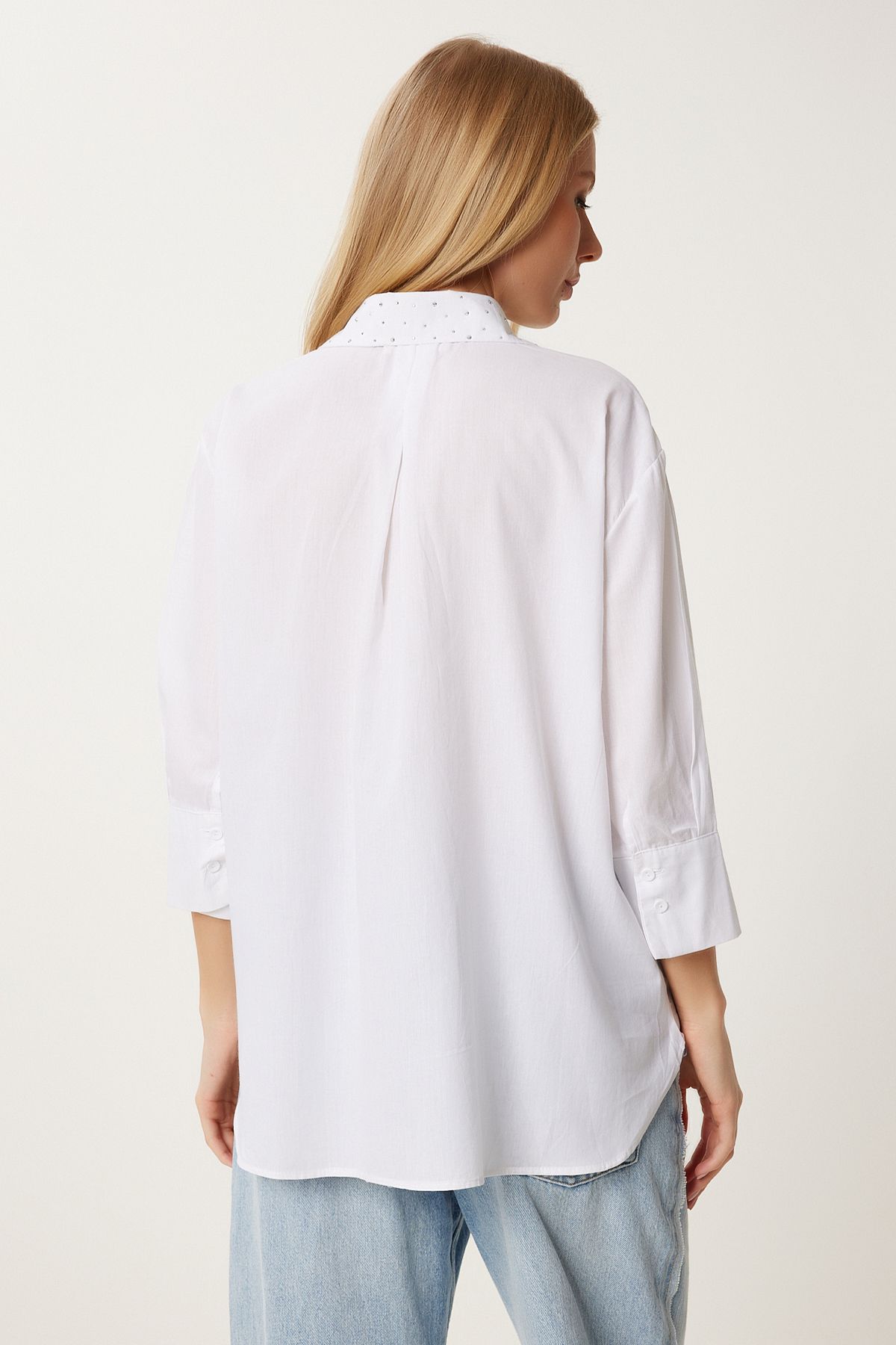 Beyaz Taş Detaylı Poplin Gömlek DP00256