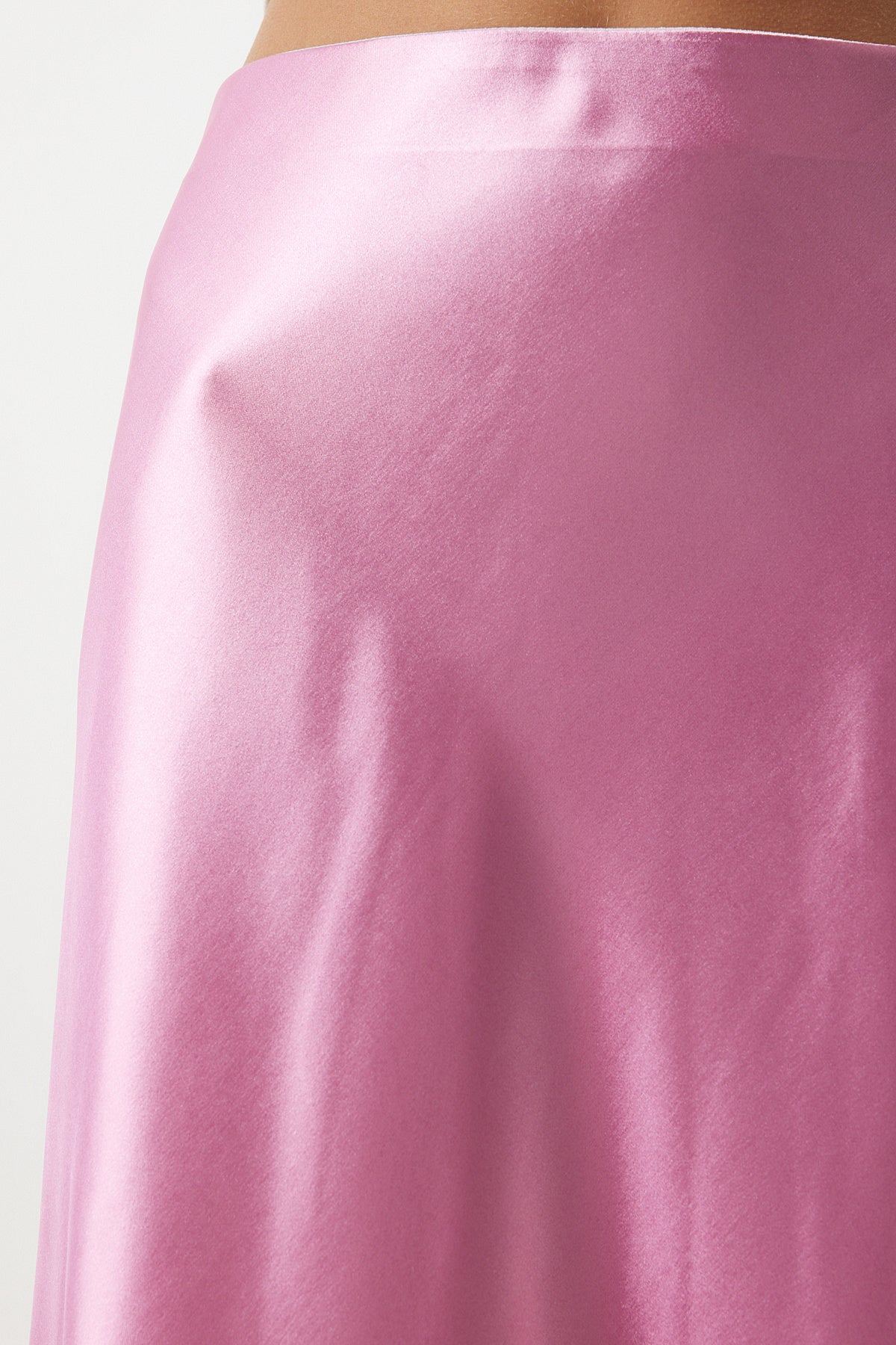 Pembe Saten Yüzeyli Etek DD01144