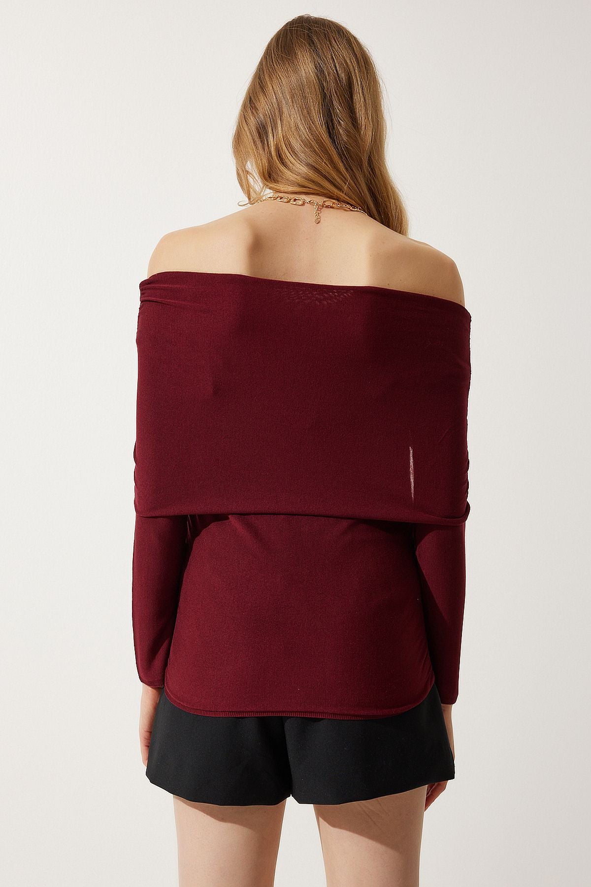 Bordo Omuzları Açık Büzgü Detaylı Bluz US00920