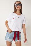Beyaz Kalp Nakışlı Örme T-Shirt DP00242