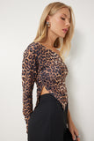 Siyah Bej Leopar Desenli Tek Omuz Asimetrik Dokuma Bluz YK00083