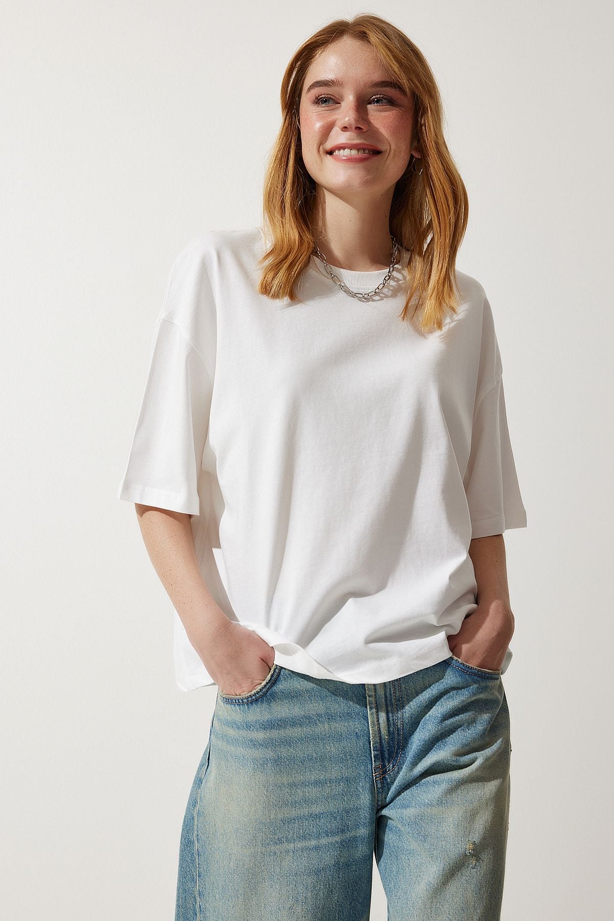Kırık Beyaz Premium Bisiklet Yaka Oversize Örme T-Shirt AH00160