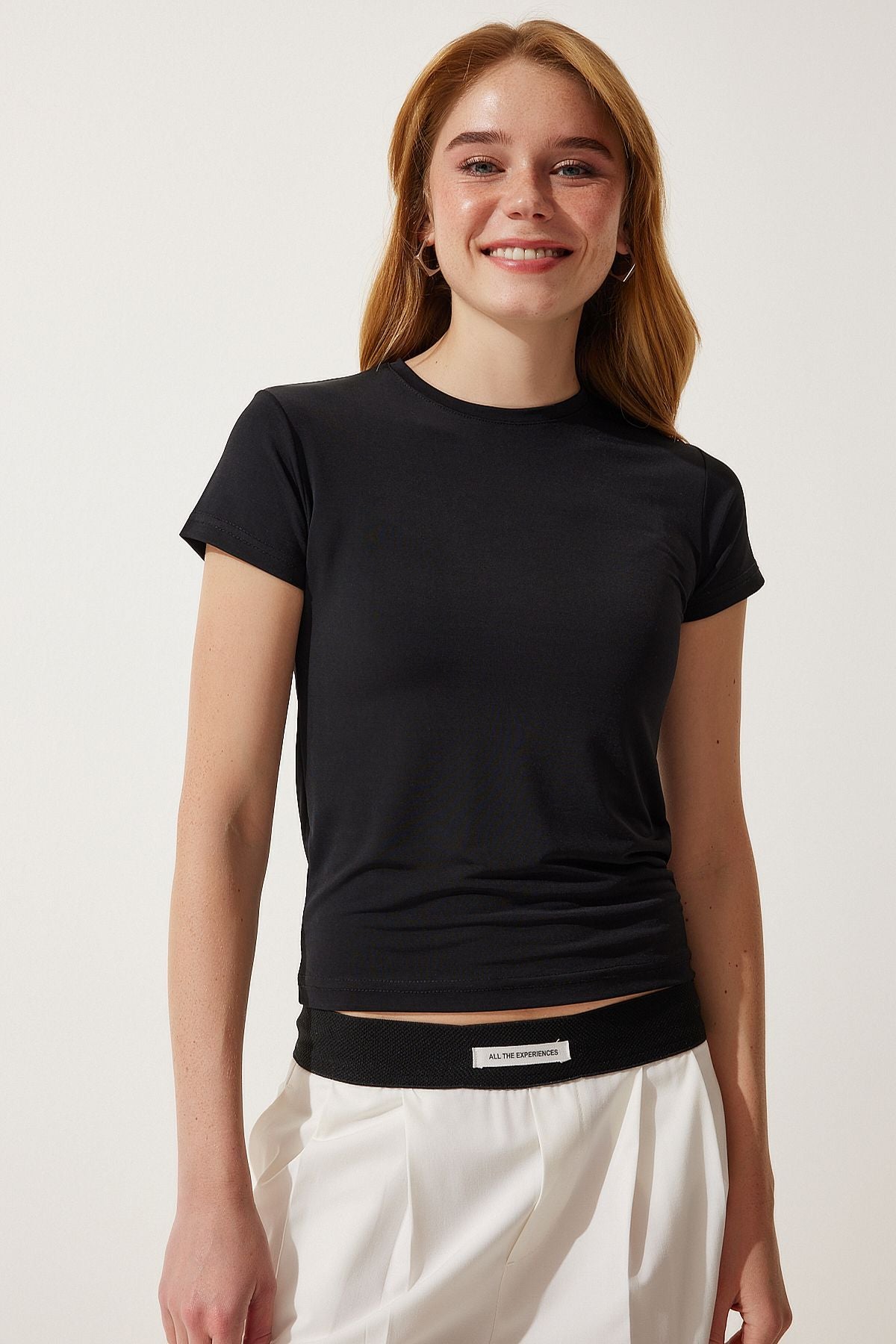 Siyah Bisiklet Yaka Basic Sandy T-Shirt EN00611