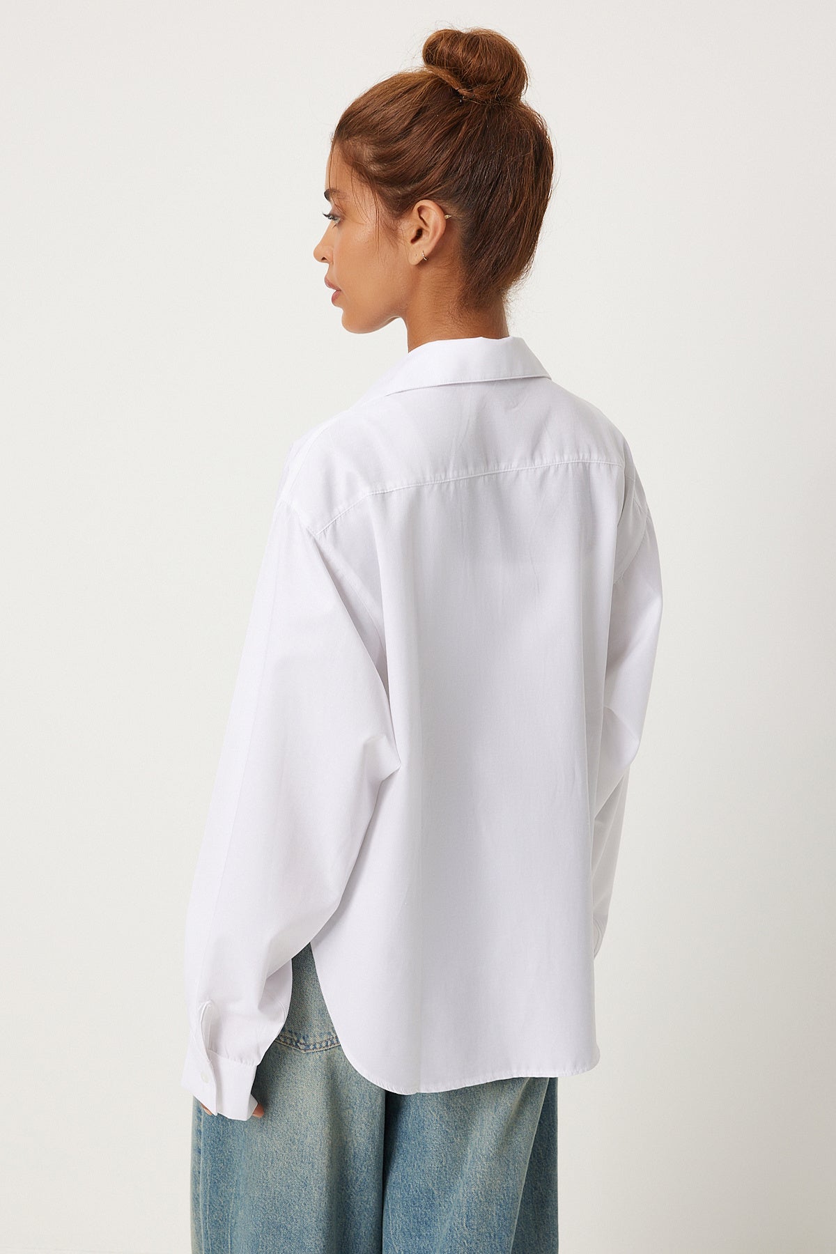 Beyaz Cepli Oversize Gömlek  FN03248