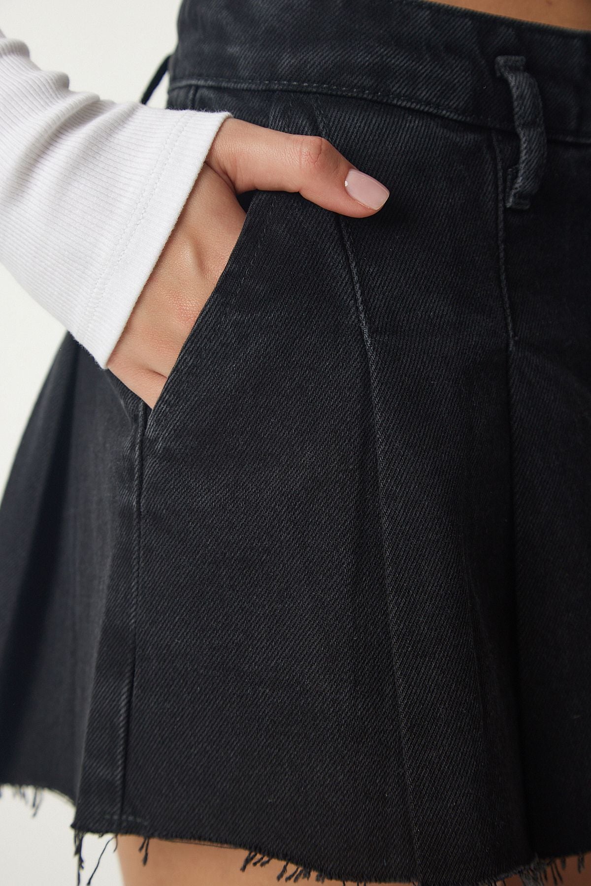 Siyah Pilili Denim Mini Etek UT00001
