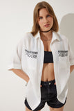 Beyaz Nakışlı Cepli Oversize Keten Ayrobin Gömlek RG00031