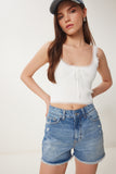 Mavi Yırtık Mini Denim Şort OK00067