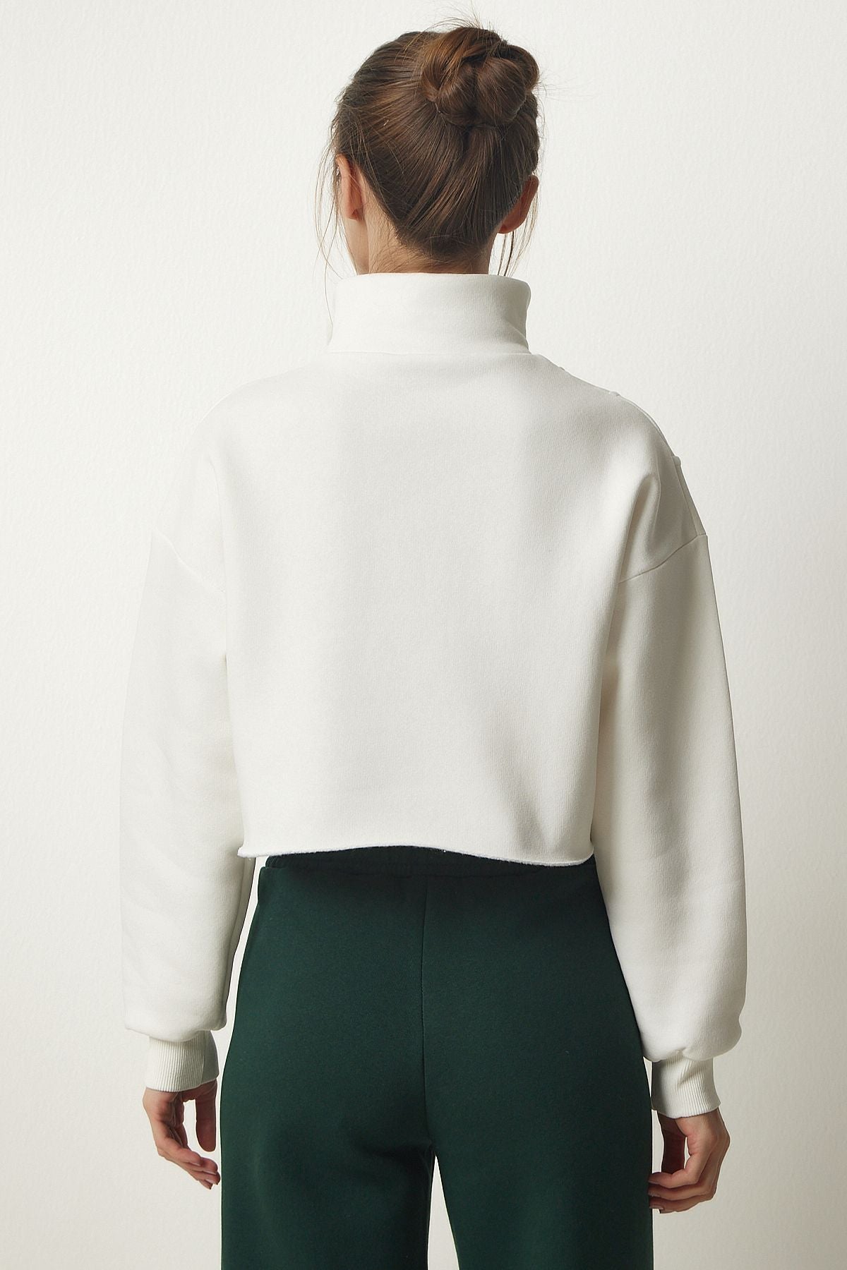 Ekru Fermuarlı Şardonlu Crop Örme Sweatshirt HF00441