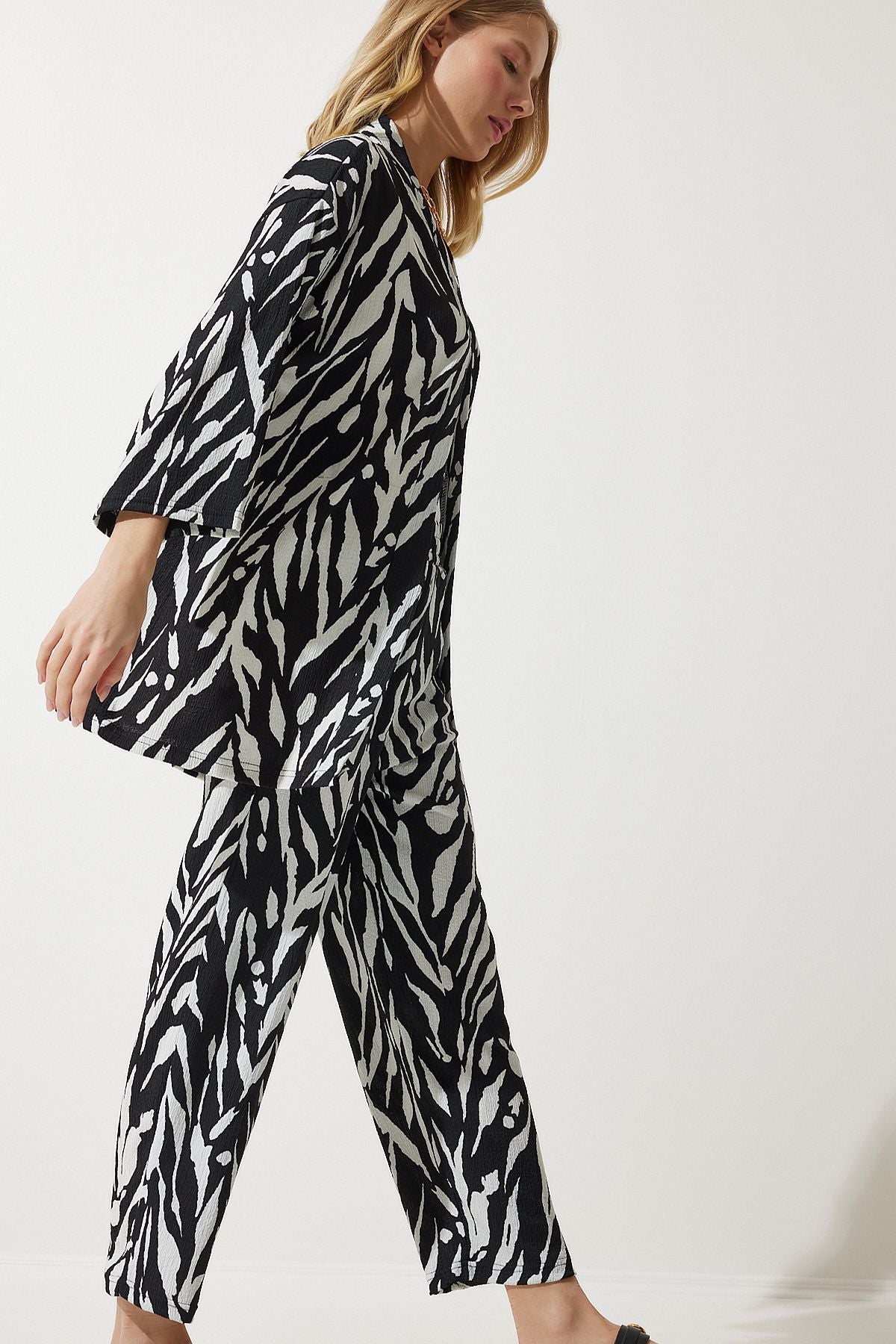 Siyah Desenli Kimono Pantolon Örme Takımı BY00054