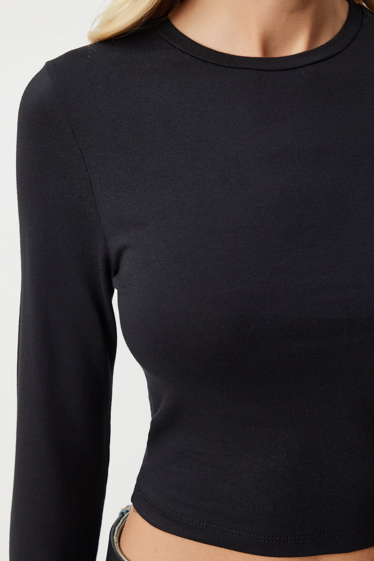 Siyah Beyaz Bisiklet Yaka Basic 2'Li Paket Crop Örme Bluz OW00035
