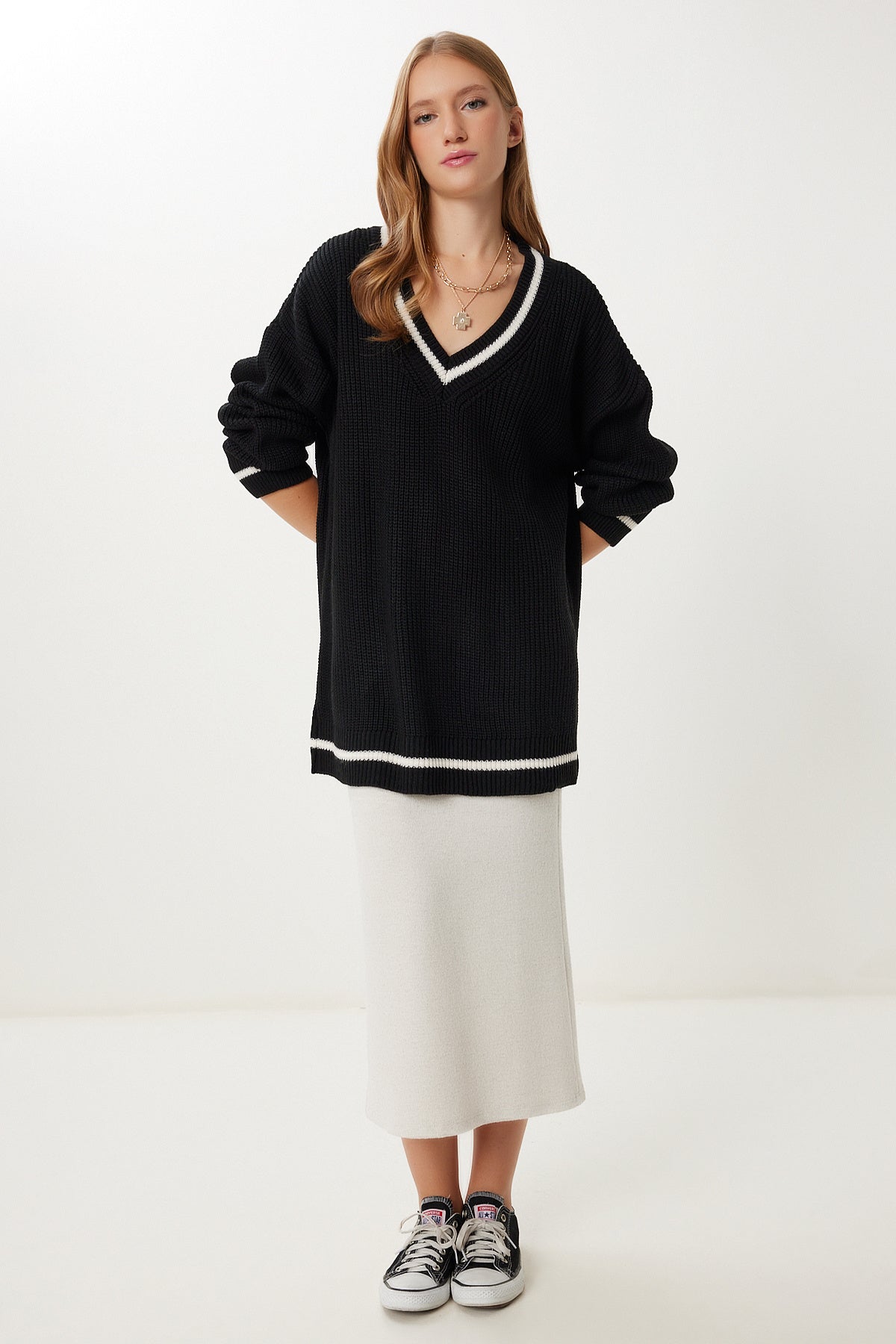 Siyah V Yaka Oversize Uzun Triko Kazak  BP00140