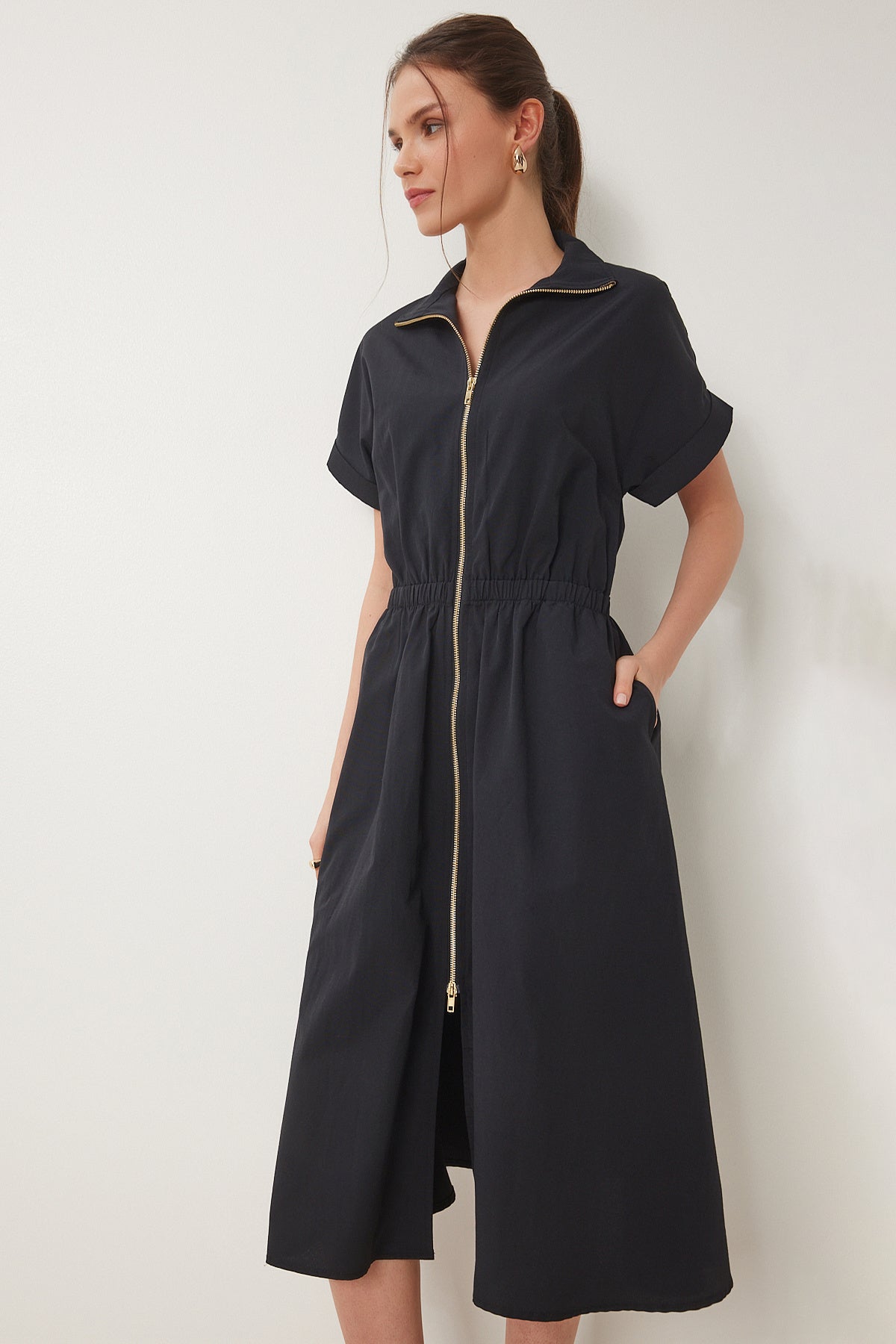 Siyah Fermuarlı Midi Poplin Elbise UB00375
