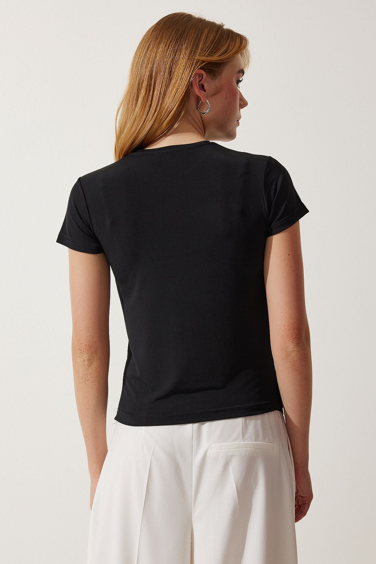 Siyah Bisiklet Yaka Basic Sandy T-Shirt EN00611