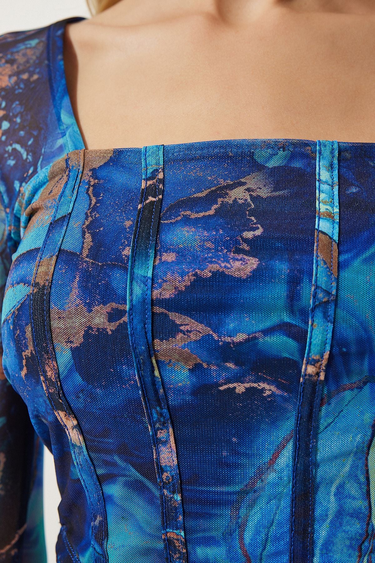 Mavi Desenli Crop Şifon Bluz AN00179