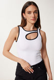 Beyaz Kontrast Cut Out Detaylı Örme Bluz US00965
